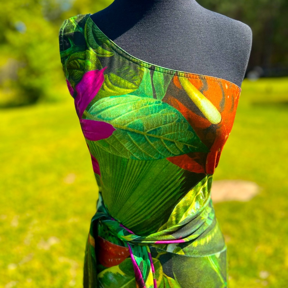 Beautiful One Shoulder Tropical Inspired Dress by “Victoria Pappas” Size:Small